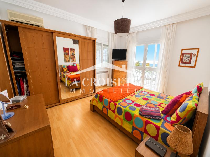 Villa avec jardin S+4 meublée à La Marsa
